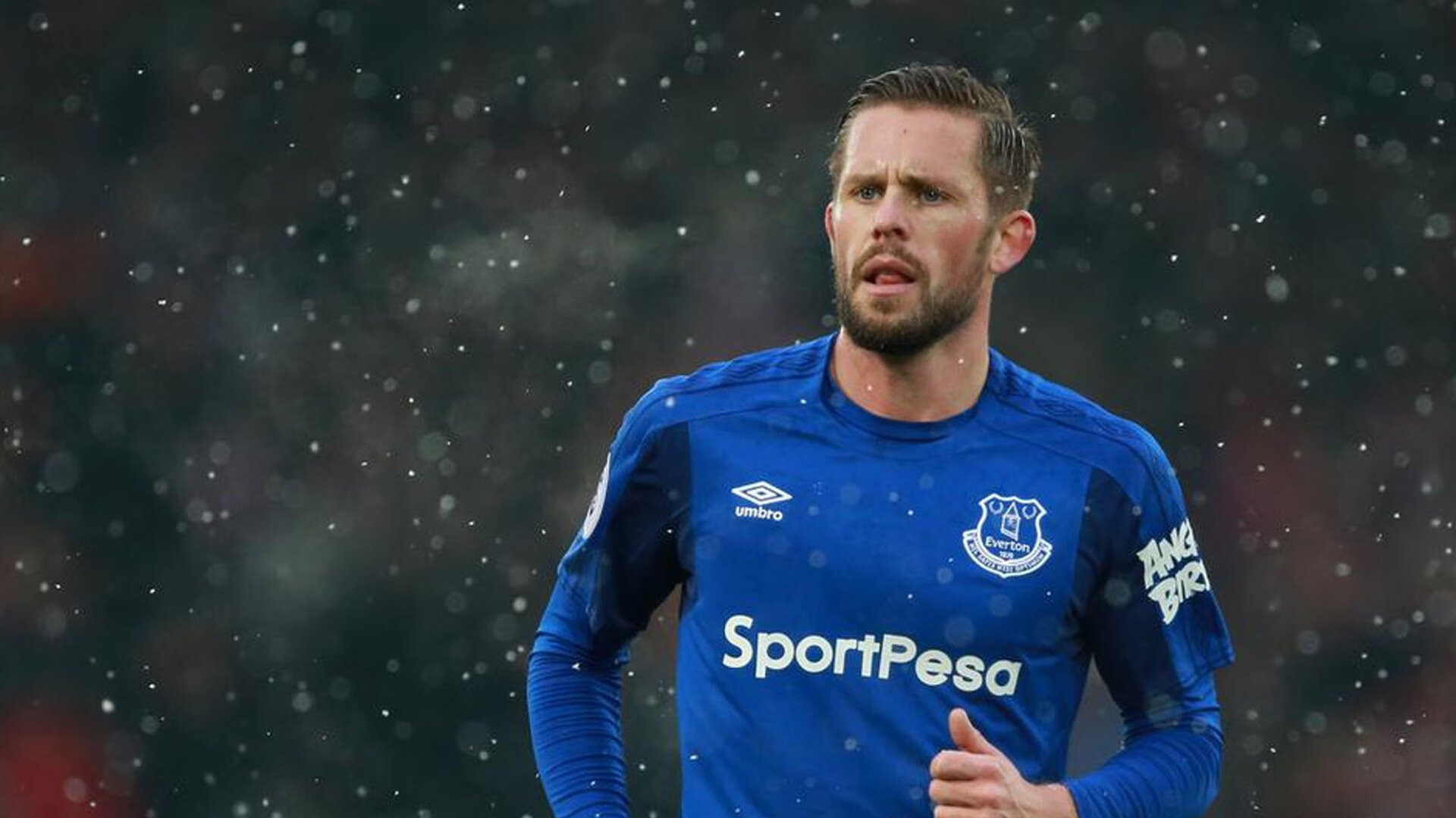 开云·体育官网-曼联中场年轻化改革见效,传控质量提升,曼联年轻人比赛